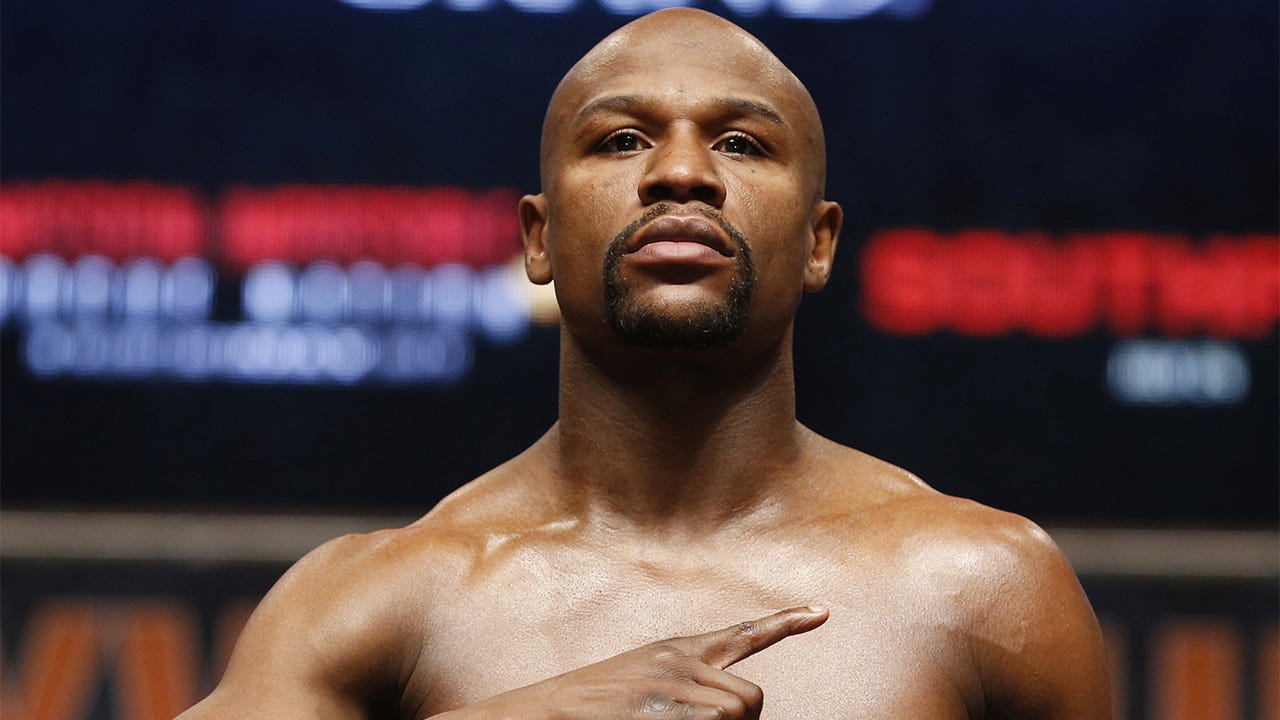 Nelly Floyd Mayweather: What Makes Him the Best Boxer of His Generation?